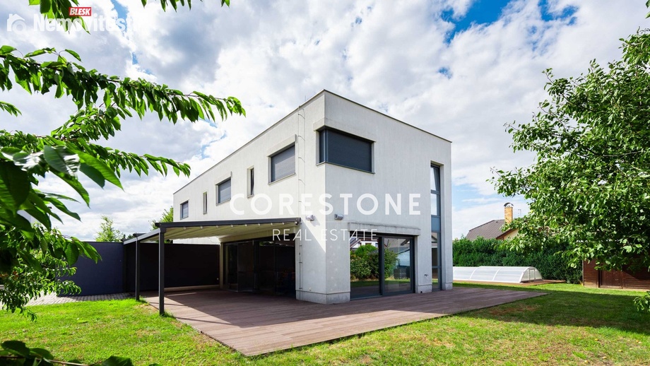 Prodej rodinného domu 392 m², Praha - Kbely