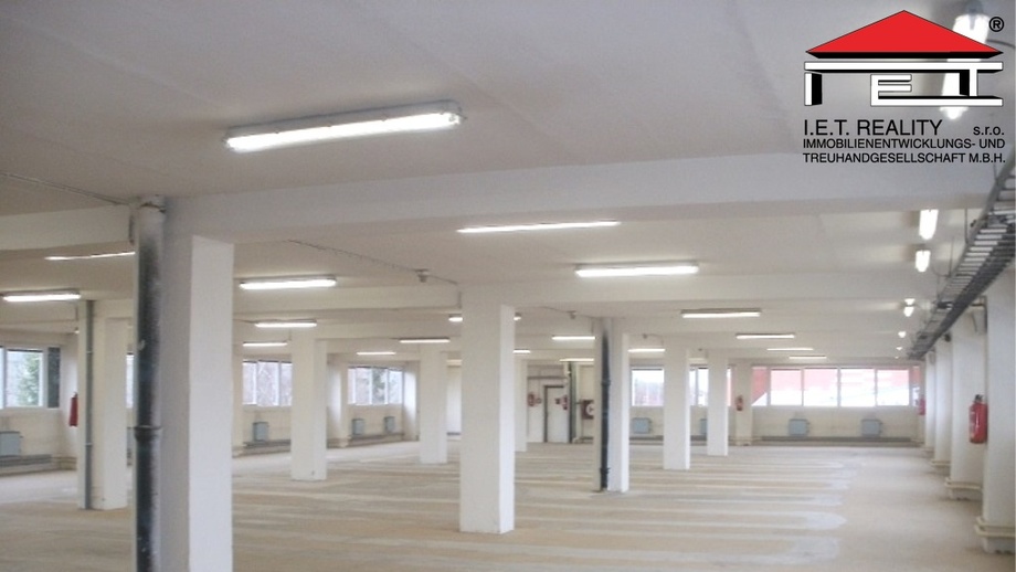 Pronájem skladu 647 m², Praha - Horní Počernice