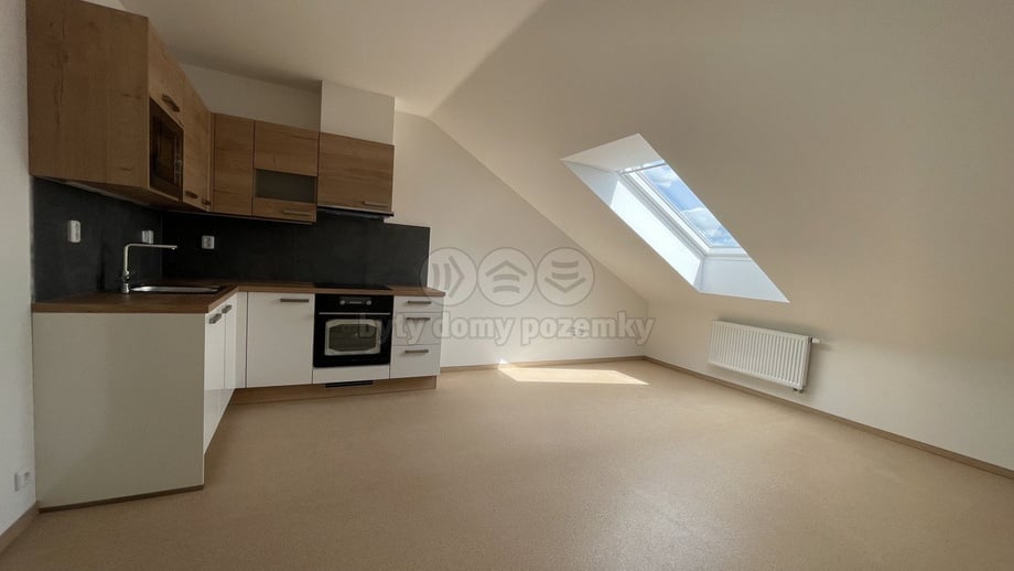 Pronájem bytu 1+kk 40 m², Brno-Královo Pole