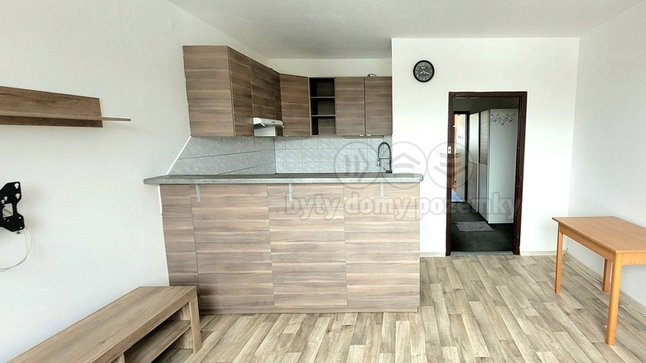 Pronájem bytu 2+kk 45 m², Liberec (nečleněné město)