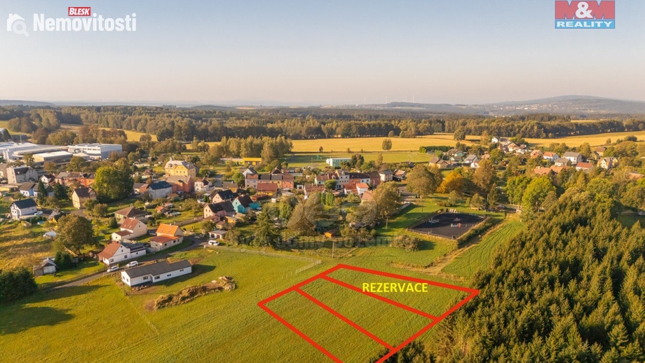 Prodej stavebního pozemku 1 000 m², Krásná