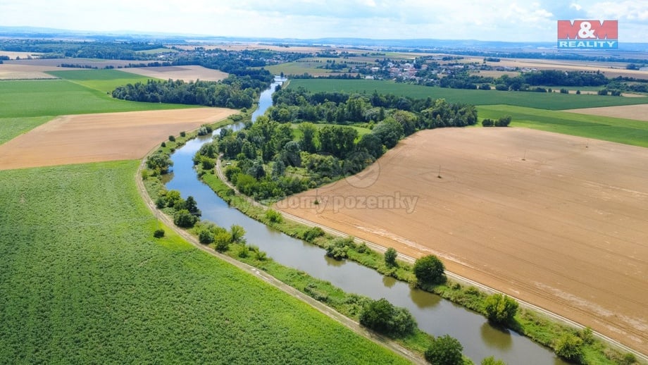 Prodej pole 36 723 m², Blatec