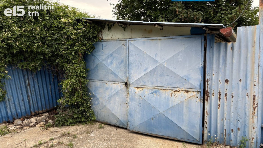 Pronájem skladu 18 m², Slaný