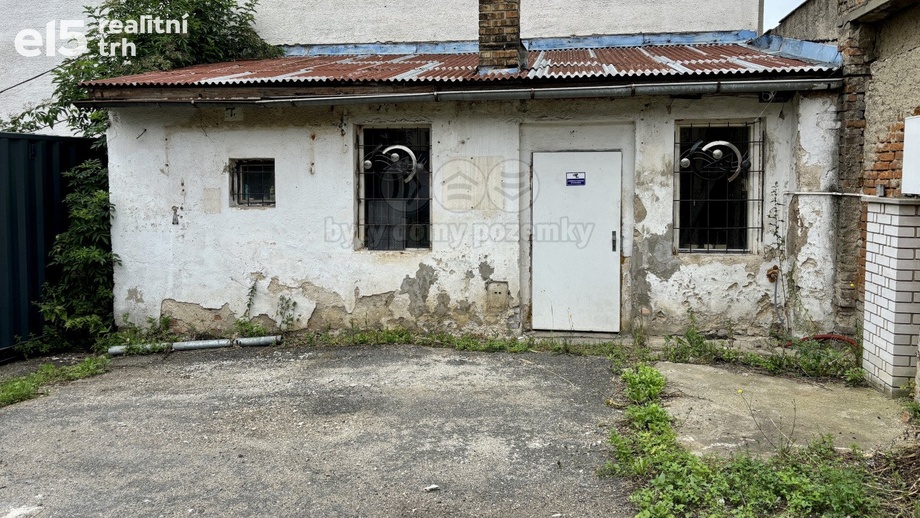 Pronájem skladu 18 m², Slaný