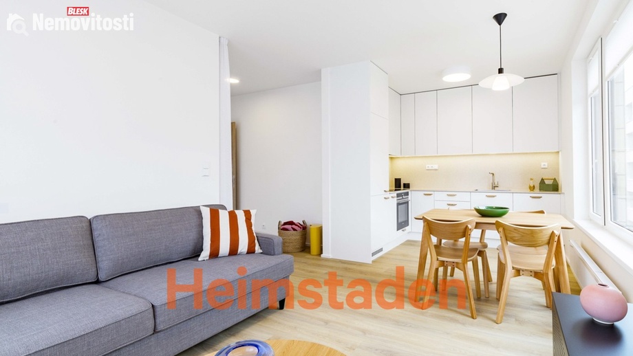 Pronájem bytu 2+kk 47 m², Praha - Holešovice