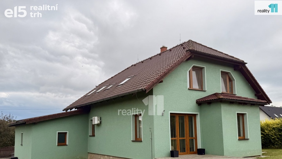 Prodej rodinného domu 210 m², Břasy