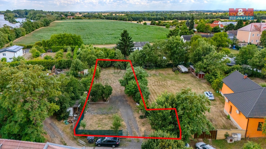 Prodej stavebního pozemku 835 m², Dolní Beřkovice - Vliněves