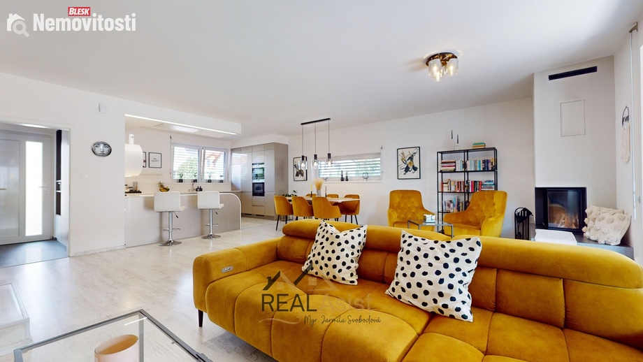 Prodej rodinného domu 139 m², Holasice