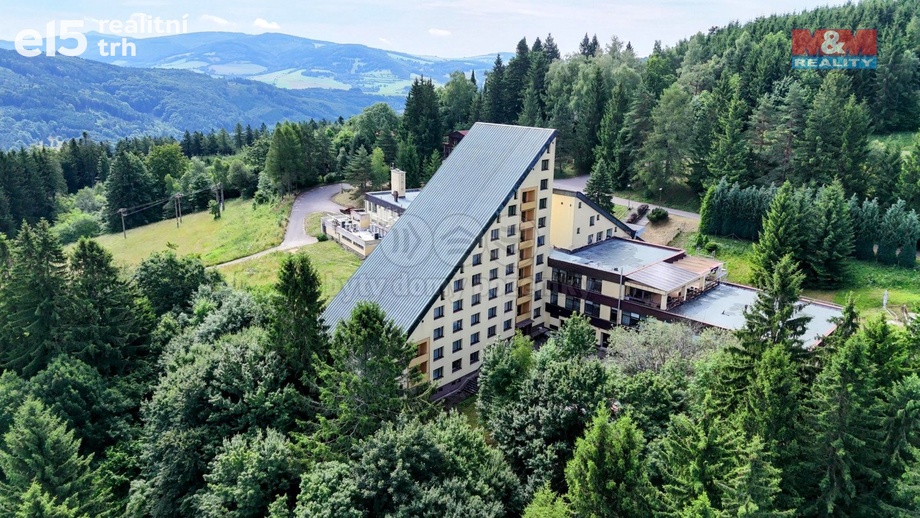 Prodej nemovitosti pro ubytování 6 090 m²