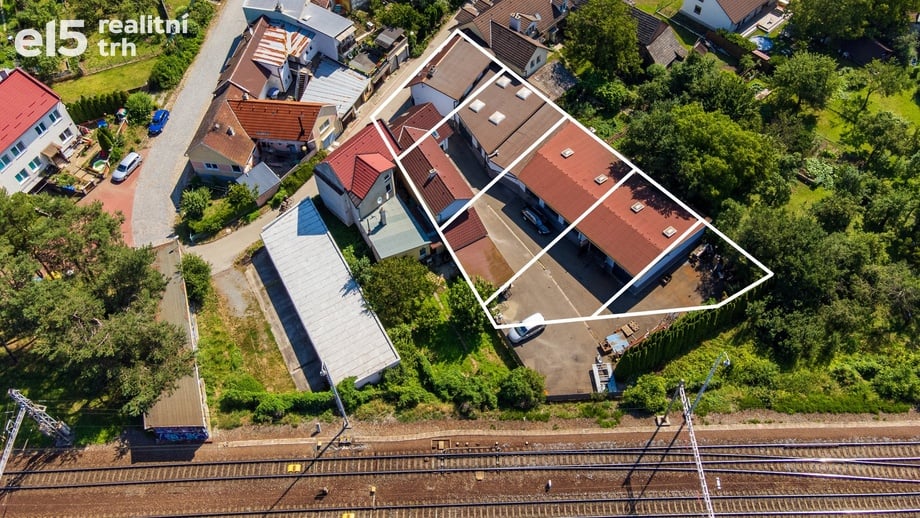 Prodej komerční nemovitosti 700 m², Otrokovice