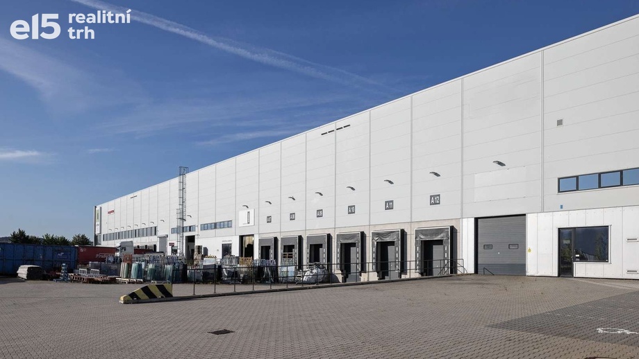 Pronájem výrobního prostoru 2 000 m², Kozomín