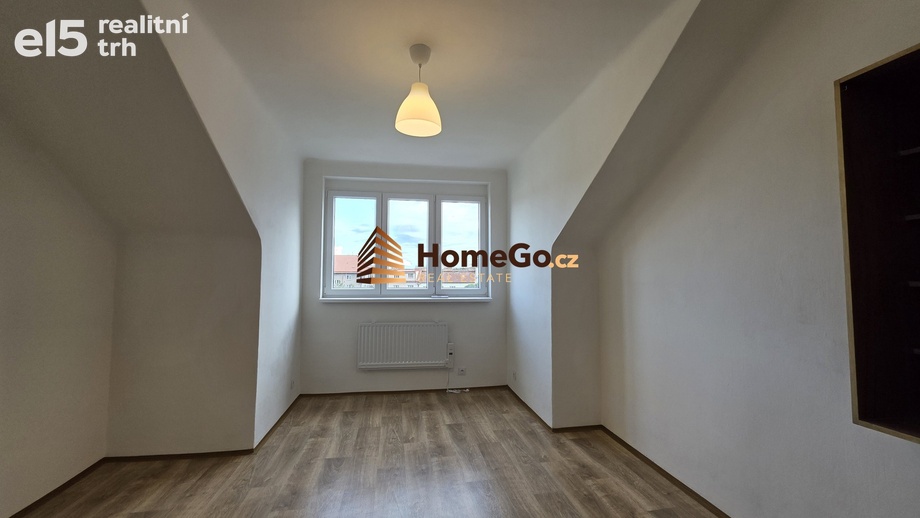 Pronájem bytu 1+kk 20 m², Praha - Vršovice