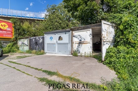Prodej garáže 18 m², Brno