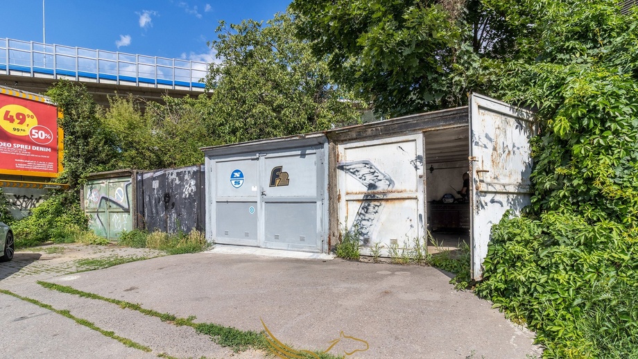 Prodej garáže 18 m², Brno