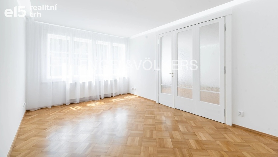 Pronájem bytu 4+1 142 m², Praha