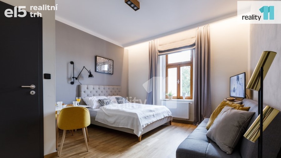 Pronájem bytu 1+kk 25 m², Praha 3