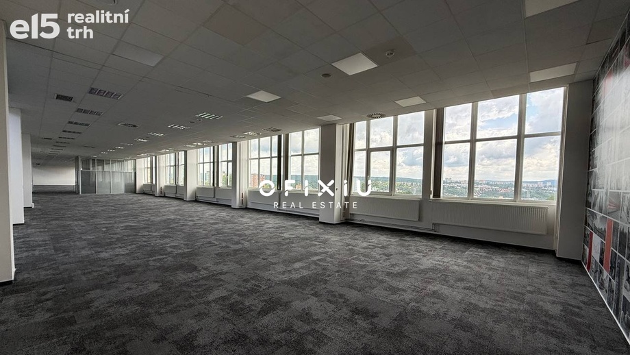 Pronájem kanceláře 1 700 m², Brno