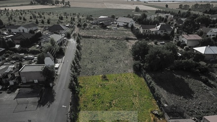 Prodej stavebního pozemku 940 m², Hrobce