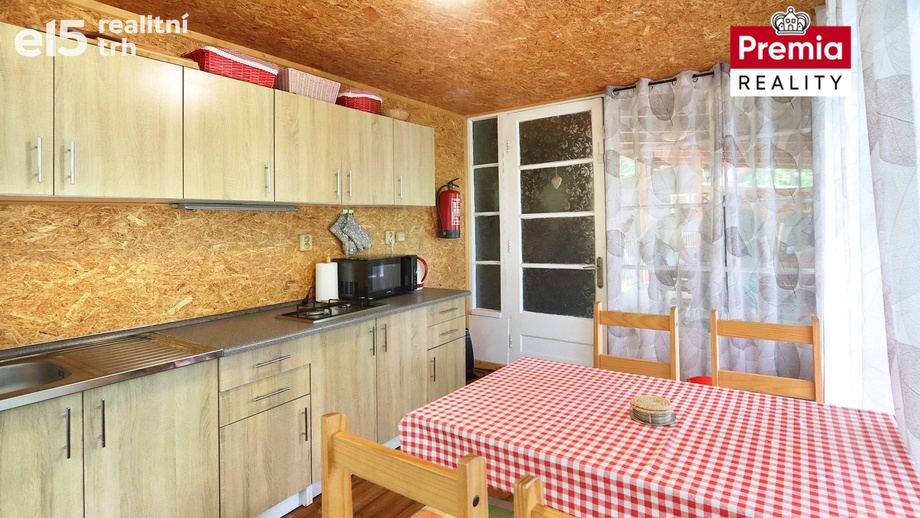 Prodej chaty 180 m², Štítary
