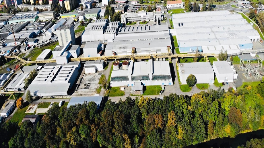 Pronájem výrobního prostoru 5 000 m², Valašské Meziříčí