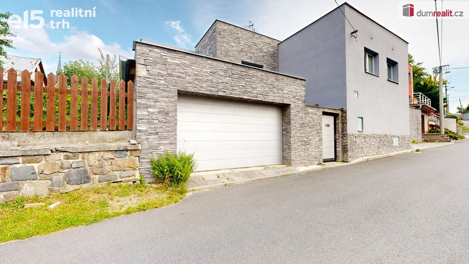 Prodej rodinného domu 237 m², Vítkov