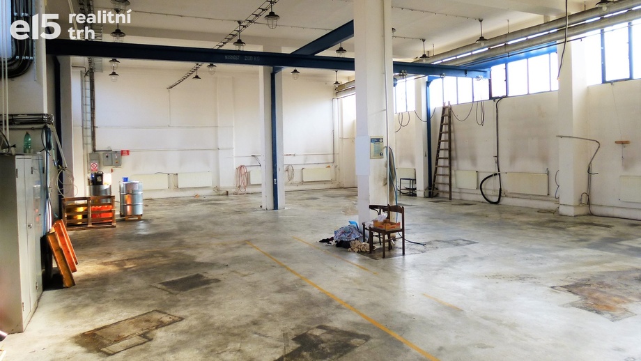 Pronájem výrobního prostoru 900 m², Brno