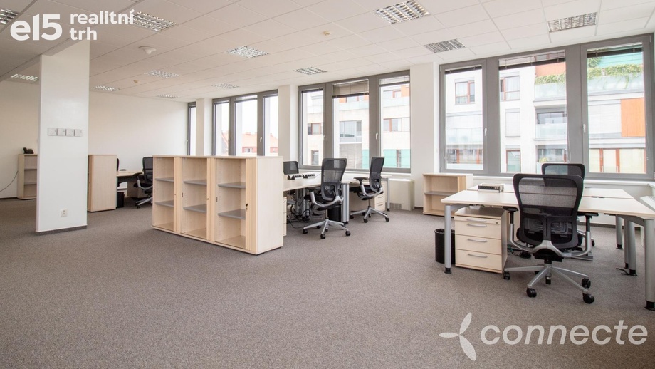 Pronájem kanceláře 193 m², Praha 8, Karlín