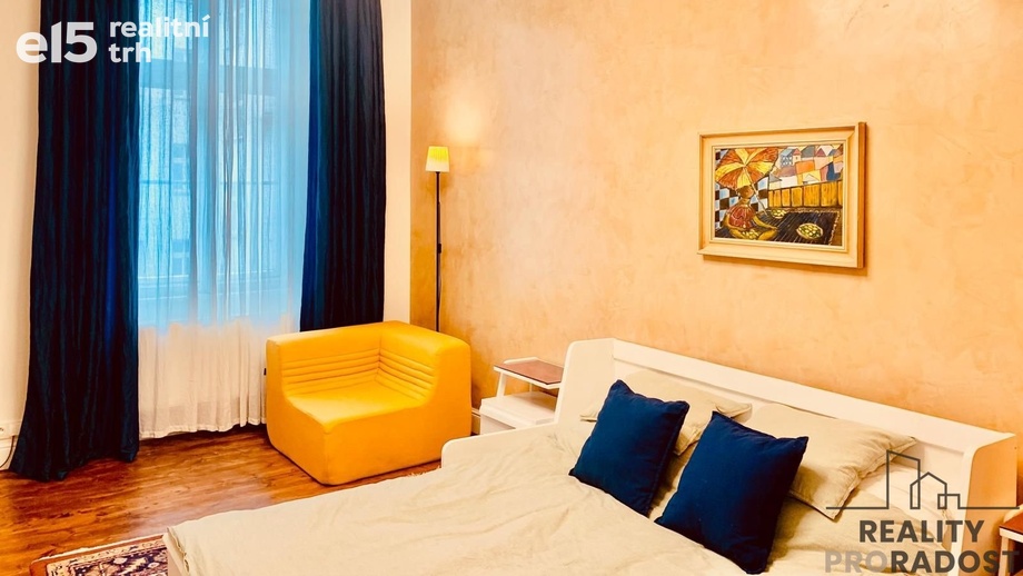 Pronájem bytu 1+1 33 m², Praha 2