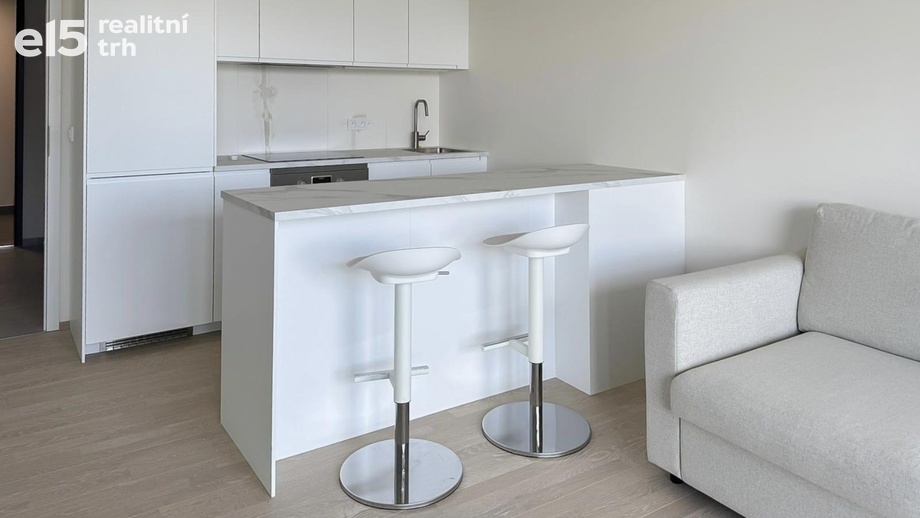 Pronájem bytu 1+kk 34 m², Praha 4, Modřany