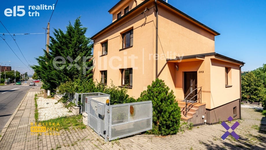 Prodej rodinného domu 293 m², Zlín - Prštné