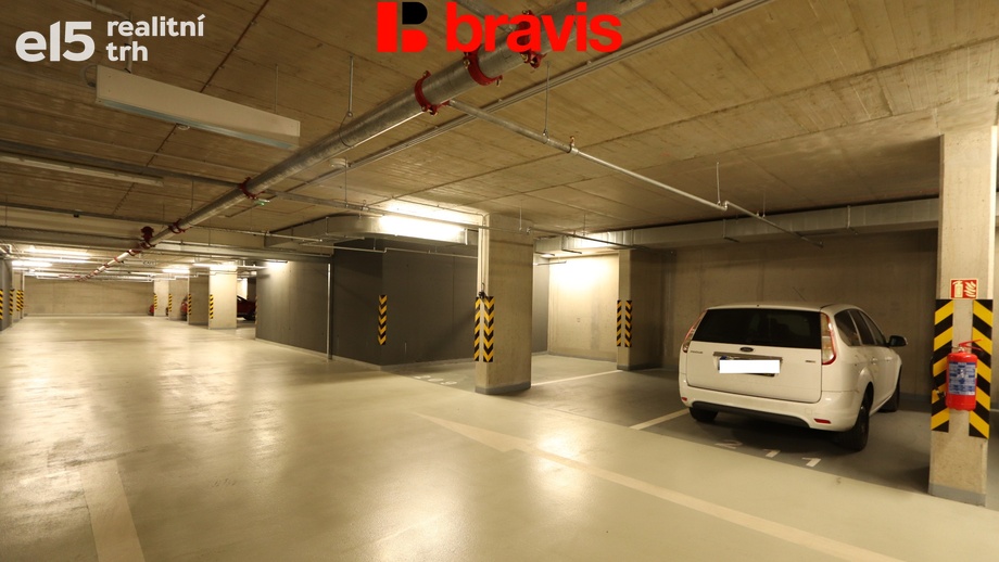 Pronájem garážového stání 15 m², Brno - Ponava
