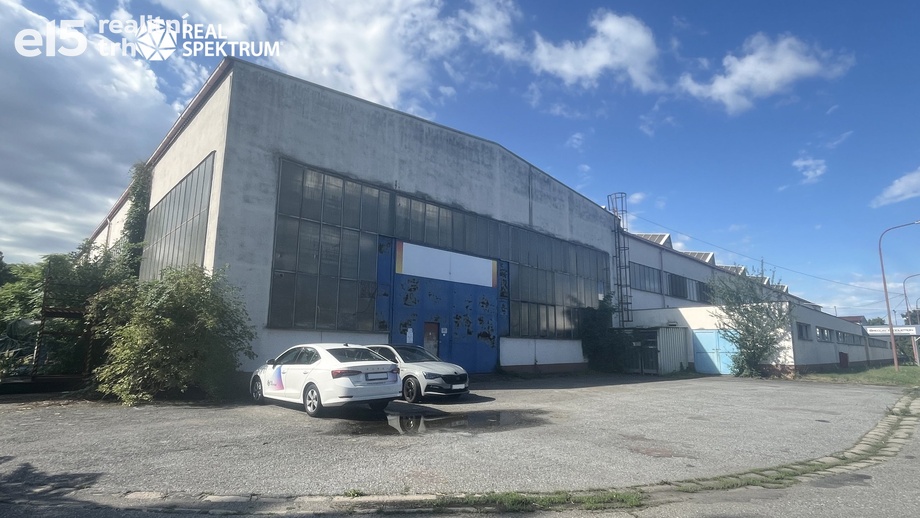 Pronájem výrobního prostoru 1 320 m², Břeclav