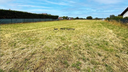 Prodej stavebního pozemku 1 256 m², Radějovice