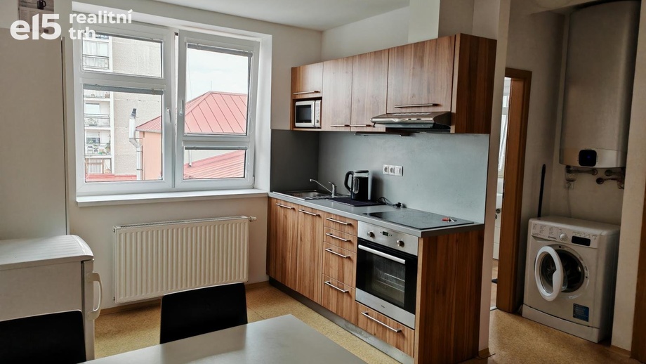 Pronájem bytu 2+1 58 m², Zelené Předměstí