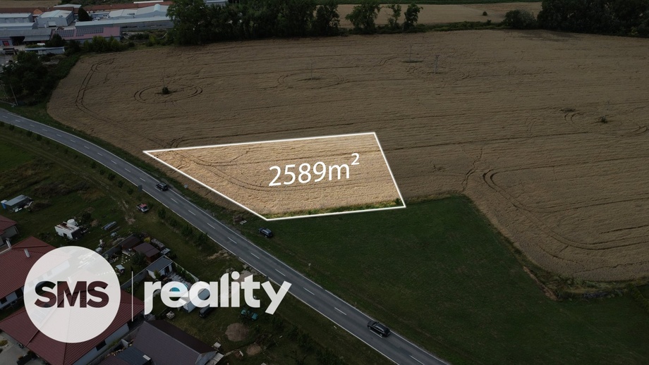 Prodej komerčního pozemku 2 589 m², Milovice u Mikulova