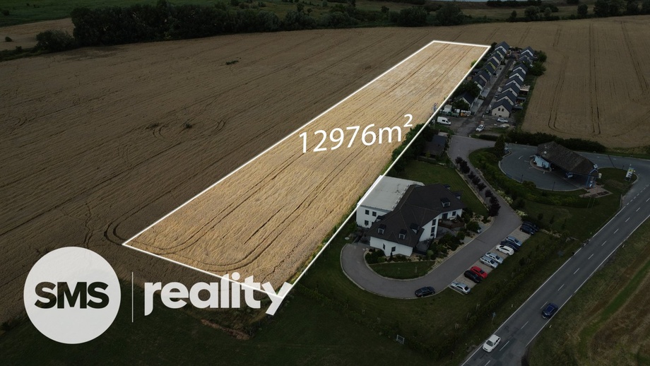 Prodej specifického pozemku 12 976 m², Milovice u Mikulova