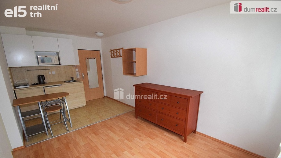 Pronájem bytu 2+kk 30 m², Praha 5