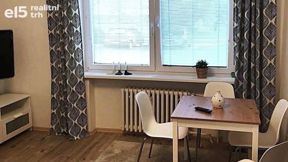 Pronájem bytu 1+1 34 m², Velká nad Veličkou
