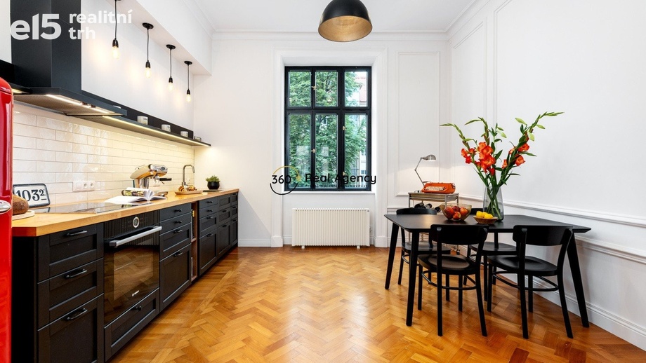 Prodej bytu 2+kk 67 m², Praha - Smíchov