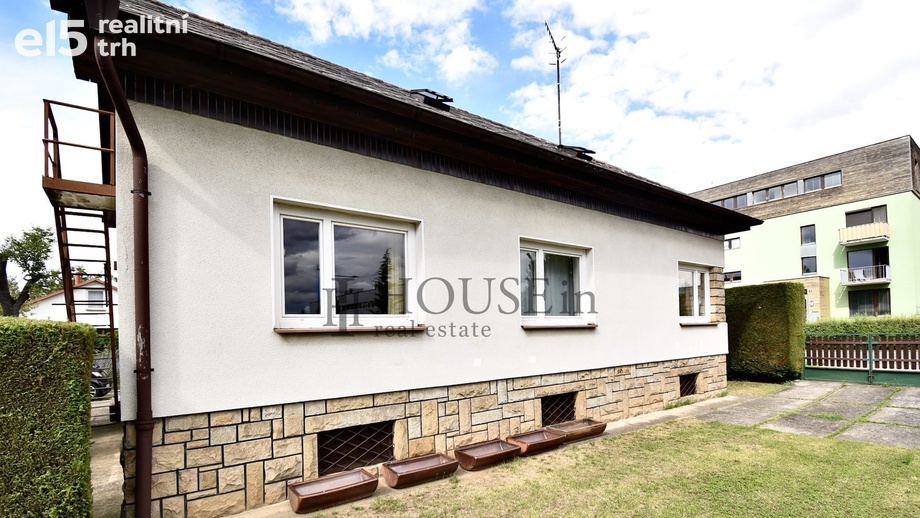 Pronájem rodinného domu 80 m², Praha - Horní Počernice