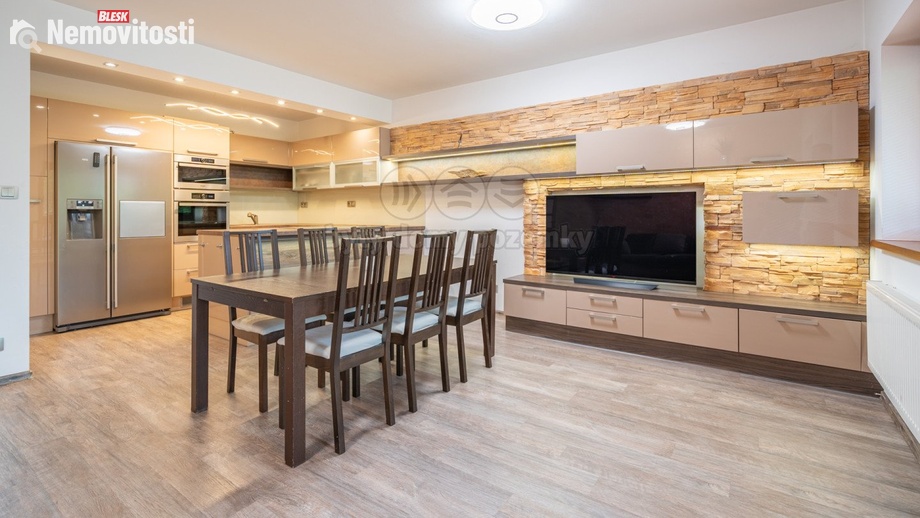 Prodej rodinného domu 170 m², Bystřice