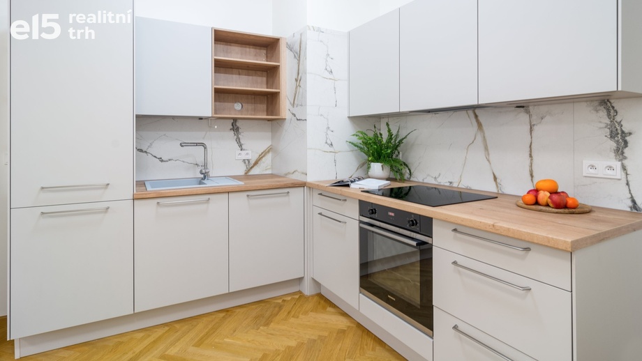 Pronájem bytu 2+kk 57 m², Praha - Vinohrady