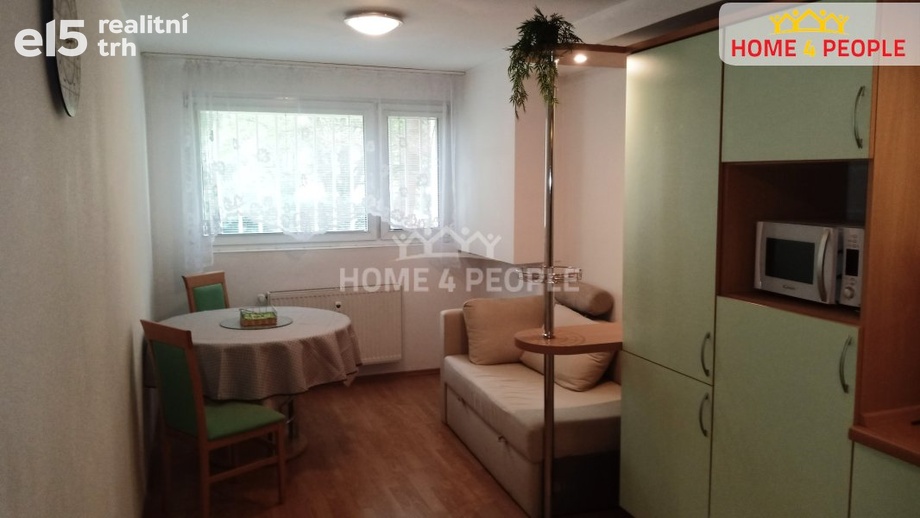 Pronájem bytu 2+kk 45 m², Praha 5
