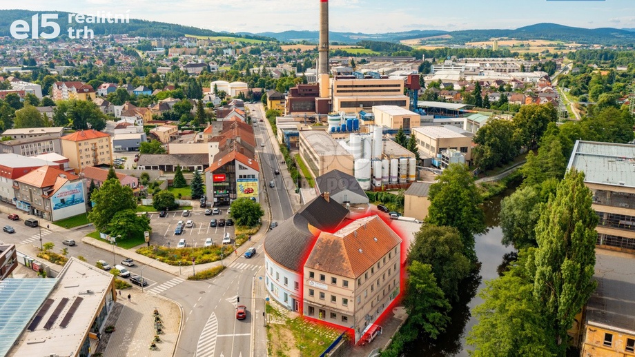Prodej obchodního prostoru 800 m², Strakonice