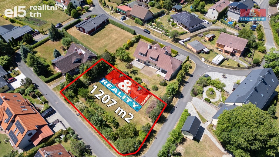 Prodej stavebního pozemku 1 207 m², Kolová