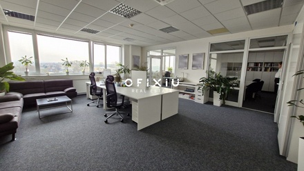 Pronájem kanceláře 340 m², Brno - Slatina