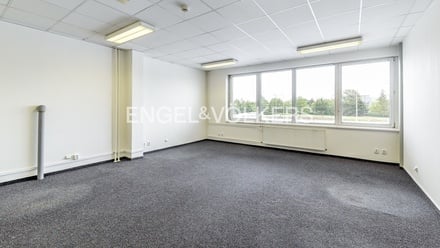 Pronájem kanceláře 520 m², Praha - Ruzyně