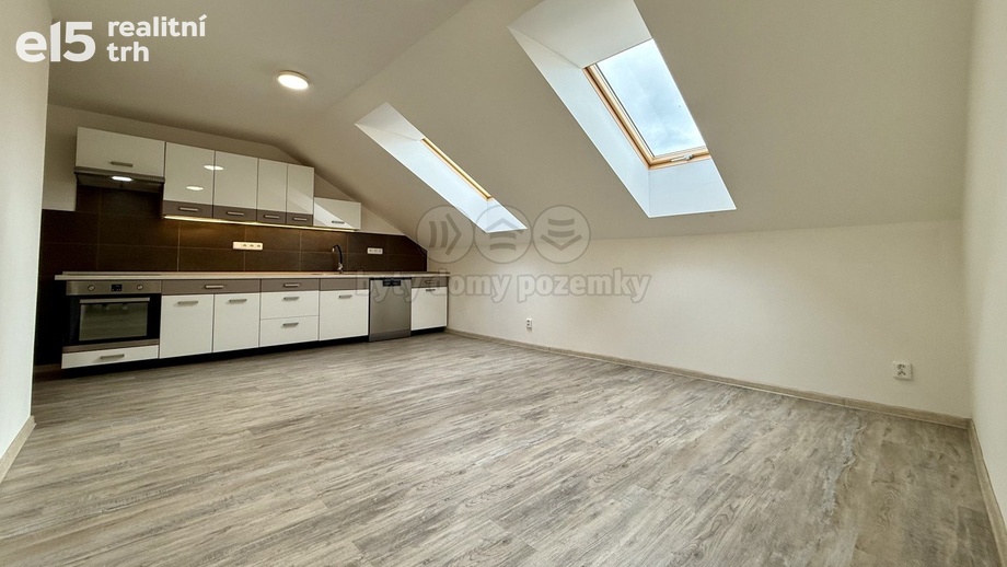 Pronájem bytu 3+kk 60 m², Pchery