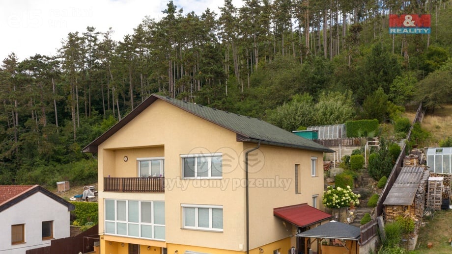 Prodej rodinného domu 277 m², Králův Dvůr