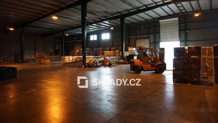 Pronájem skladu 2 000 m², Úžice